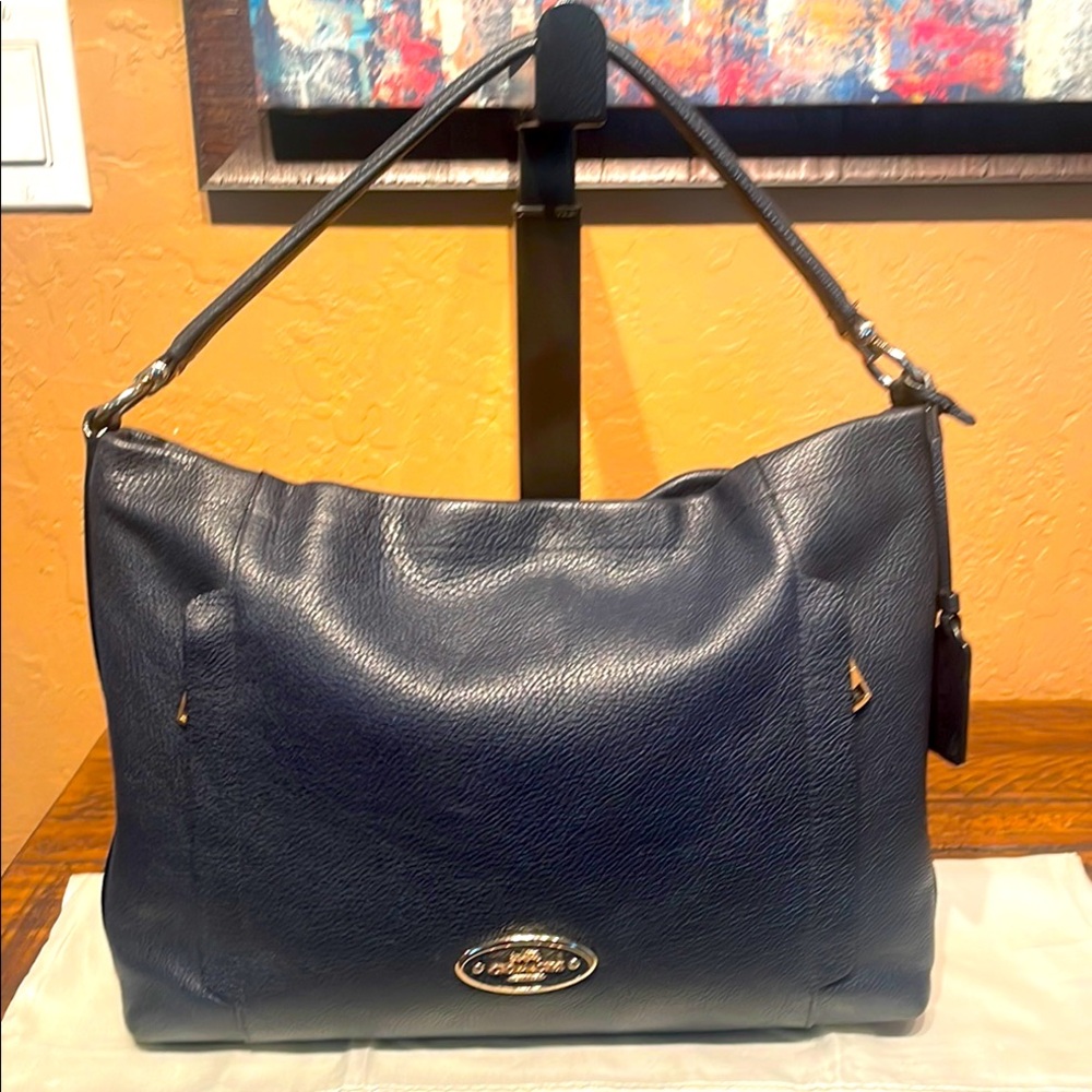 Coach Scout Midnight Blue Pebbled Leather Shoulder Bag EUC